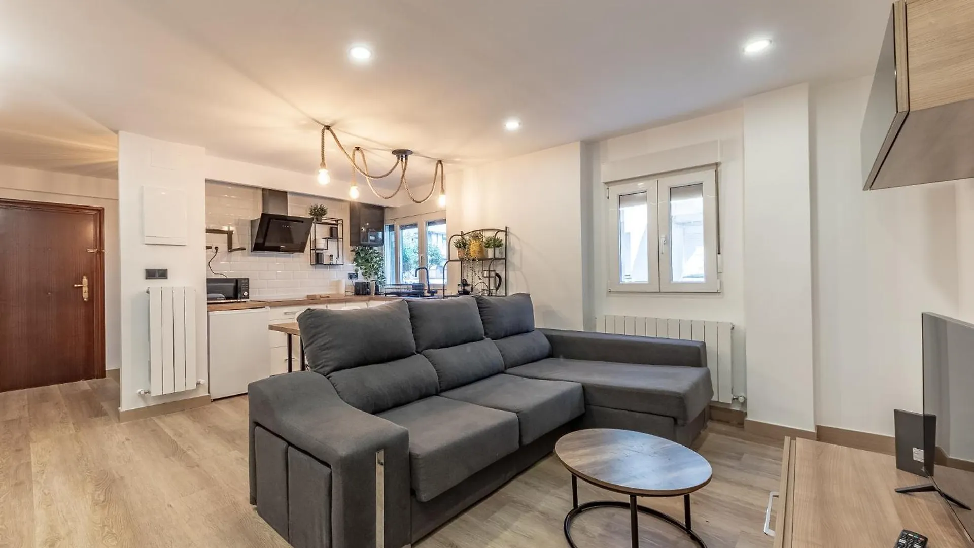 Sagar By People Rentals Bilbao 0*,  Spanien